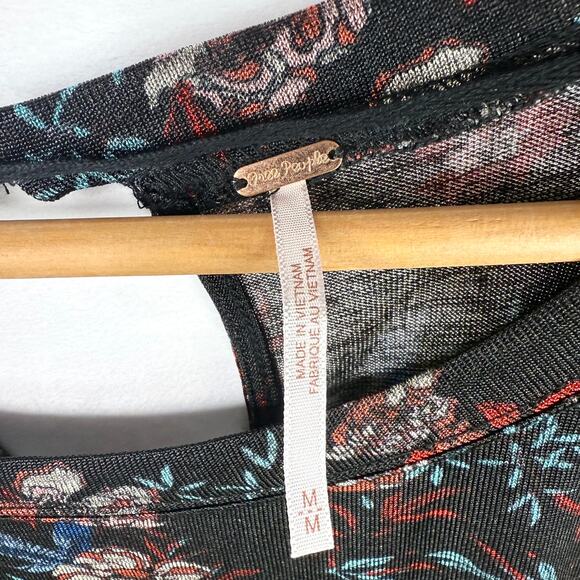 Free People Black Floral Dock Street Top MD - Picture 3 of 8